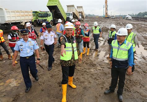 Kabupatèn purbalingga) adalah sebuah kabupaten di provinsi jawa tengah. Miris, Pembangunan Bandara JB Sudirman, Purbalingga Baru ...