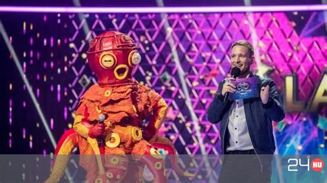 Az rtl az első igazán nagy, illetve vicces nevet villantotta a legújabb adásukban, ugyanis kiderült, hogy a szörnyecske jelmez alatt arató andrás, azaz hide the pain herold lapult. Az Álarcos énekes érdekelte a nézőket a legjobban | 24.hu
