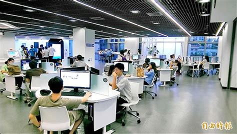 Отказаться от подписки на канал 新北市立圖書館總館? 新北市圖新總館滿月 累計21萬人次捧場 - 地方 - 自由時報電子報