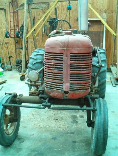 Farmall Tractor By Blacklotusdying On Deviantart