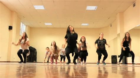 Check spelling or type a new query. Daria Ryabokon// WORKSHOPS// REGGAETON // Cosculluela ...