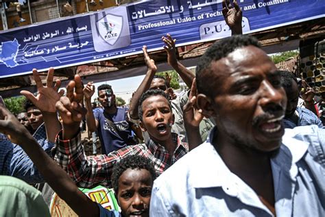 Demonstranter dropper dialog med Sudans militærstyre | BT Udland - www ...