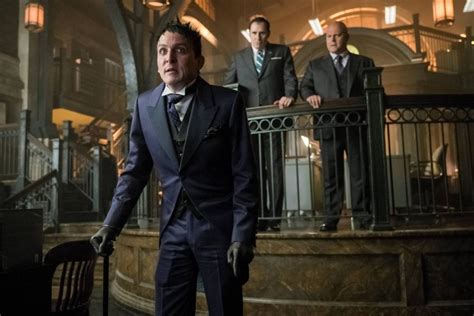 Gotham Season 3 Episode 1 Review Better To Reign In Hell