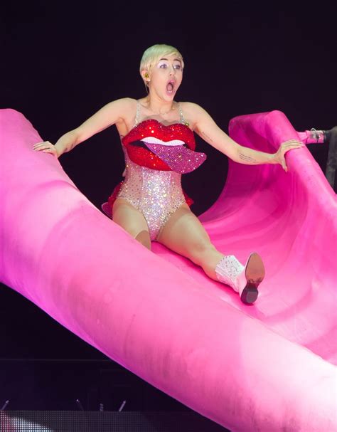 Miley Cyrus Performs At Bangerz Tour In Lyon Hawtcelebs