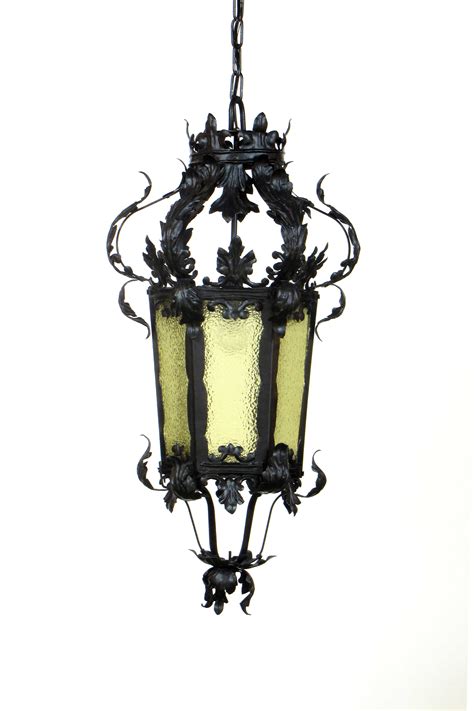 See 93 unbiased reviews of iron lantern, rated 3.5 of 5 on tripadvisor and ranked #5 of 13 restaurants in castleton. French Wrought Iron Lantern with Amber Glass - Appleton ...