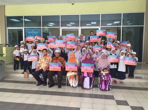 This free world quran hour was developed in conjunction with the world #quranhour driven by the community worldwide in 9th zulhijjah from 9 am to 10 am every year. lamanperpustakaan: Pahang World Quran Hour 2018 - Album 1