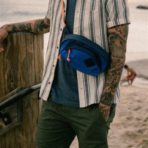 How To Wear A Fanny Pack For Men Read This First