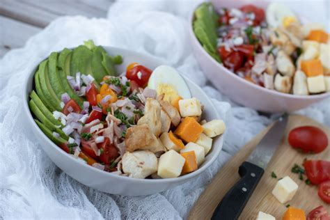 Salade Cobb et sa sauce yaourt moutarde et miel