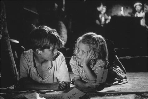 De film speelt zich af in 1940. Jeux interdits - la critique du film