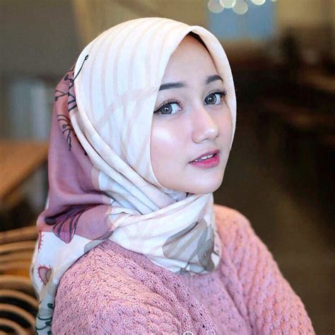 tutorial hijab segi empat simple untuk kondangan satu trik