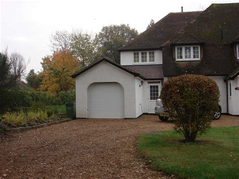 Bahama composite doors provide you with substantial benefits over traditional timber doors: Roller Garage Doors Buckinghamshire | Replacement Garage Doors