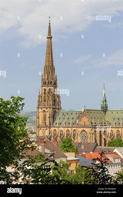 Linz New Cathedral Neuer Dom Mariendom Upper Austria Stock Photo Alamy