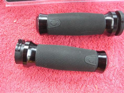 Are you wanting to know how to remove the current installed grips to put on the new ones? Get-A-Grip Hand Grips Standard 1.5 Dia. - Harley Davidson ...