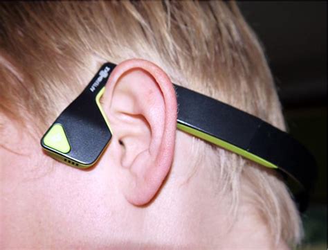 Lungs = two organs which fill with air. Headphones That Go Around The Back Of Your Head - Image ...