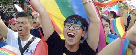 Taiwan Becomes The First Asian Country To Legalize Same Sex Marriage