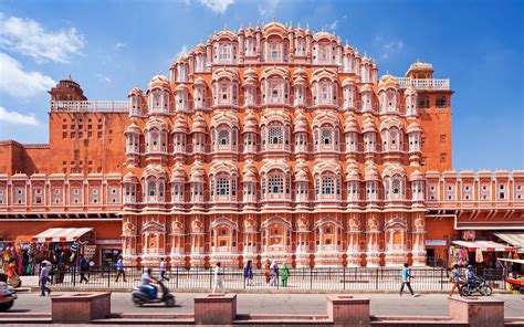 Beyond The Taj Mahal Must See Monuments In India Dadlife Magazine