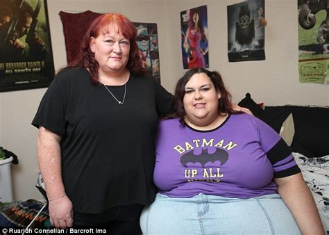 Morbidly Obese Model Who Dreams Of Weighing 1000lb Eats 8000 Calories