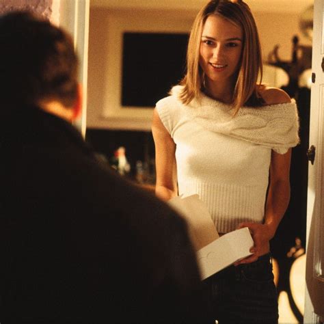 love actually deleted scene featuring lesbian relationship is unearthed and it s heartbreaking