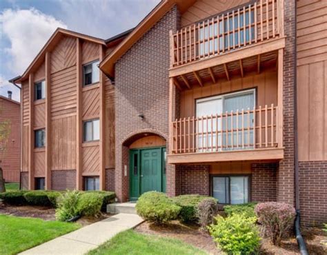 Merrillville Apartments Whitcomb Terrace Apartment Homes For Rent In