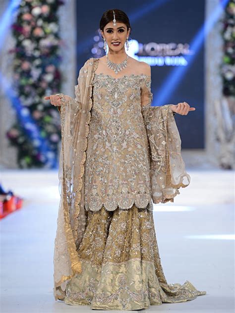 That's where i come in. Top Designer Bridal Walima Dresses 2017 in Pakistan ...