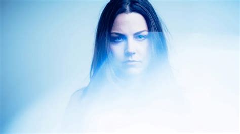 Evanescences Amy Lee 6 Things We Learned From Singers Reddit Ama