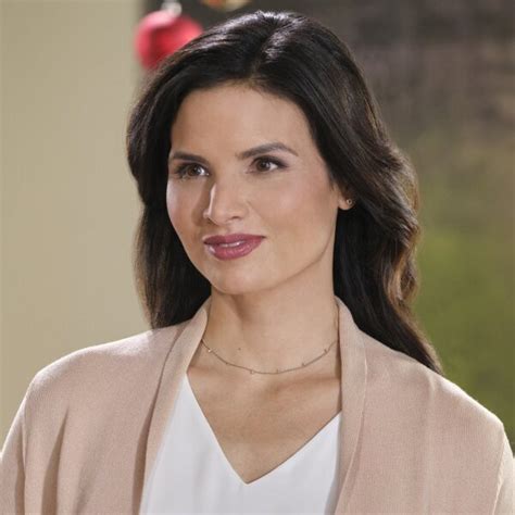Katrina Law As Jessica On Christmas With The Darlings