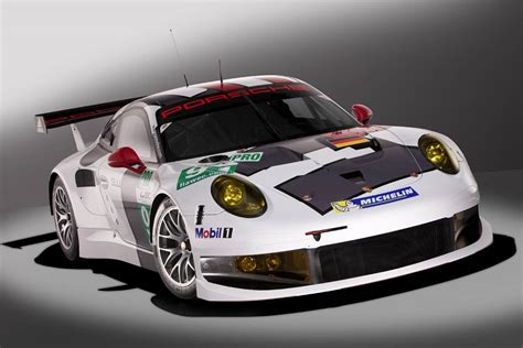 Porsche 911 Rsr Races At Le Mans Evo