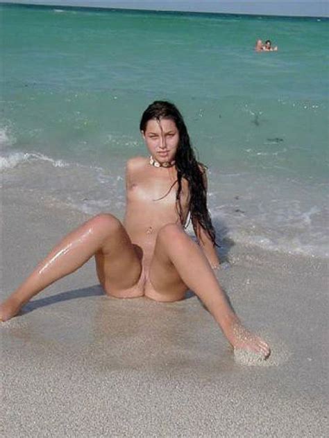 Movies And Pictures Provided By Nude Amateurs Beach Page