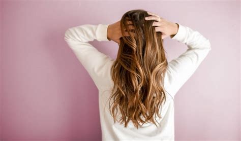 Come far crescere i capelli più velocemente: 5 trucchi da ...