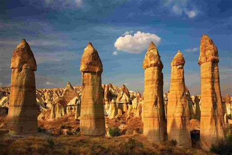 Каппадокия турция, turkey cappadocia (каппадокия), пешая экскурсия в древний замок учхесар, голубиную долину и долину любви. Circuit TURCIA - CAPPADOCIA Turcia
