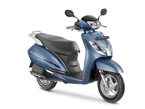 It is available in 3 variants and 4 colours with top variant price starting from rs. Honda Grazia Vs Honda Activa 125 Comparison On ...