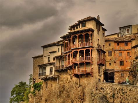Anuncios de casas de particulares y agencias inmobiliarias. The Hanging Houses of Cuenca | Amusing Planet