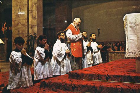 Jbpsverdade A Santa Missa De Padre Pio