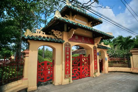 Đây là những hình ảnh trong ngày buồn nhất của văn thanh khi đưa tiễn bố về nơi a.n n.g.h.ỉ cuối cùng mà chúng tôi được chính. Chùm ảnh: Vẻ đẹp nguyên bản của Văn Thánh Miếu Vĩnh Long ...