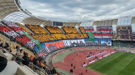 Bari - Foggia, la coreografia della Curva Nord è uno ...