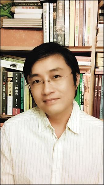 39 19 01 07 名醫on call 吳岱穎醫師談 成人健檢 癌症篩檢. 歷屆首獎談創作與生活 新詩篇 - 副刊 - 自由時報電子報