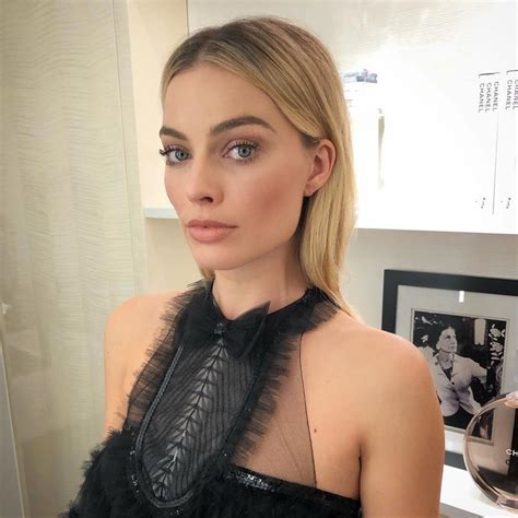 Margot robbie harley quinn behind the scenes movie interview | screenslam. Margot Robbie - Social Media 01/27/2020 • CelebMafia