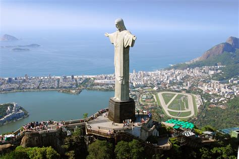 Cristo redentore di maratea) is a statue of jesus christ in maratea, southern italy, realized in carrara marble on the top of the mountain st. Cristo Redentor Rio De Janeiro, Best Places to Visit in ...