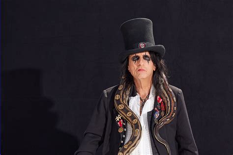 alice cooper rocks new song with tom morello adds fall 2023 tour