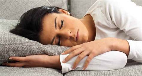 Hypnic Jerks Why Do You Feel A Sudden Jerk When You Fall Asleep