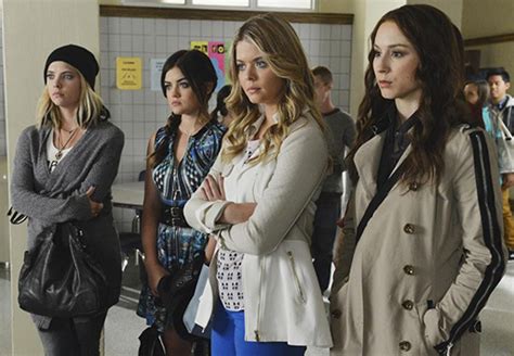 ‘pretty Little Liars Season 5 Recap — A Attacks Alison Tvline