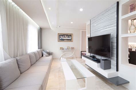 Disamping kegunaan utamanya sebagai sekat dengan atap, plafon juga. Inspirasi 28+ Plafon Rumah Bentuk Miring