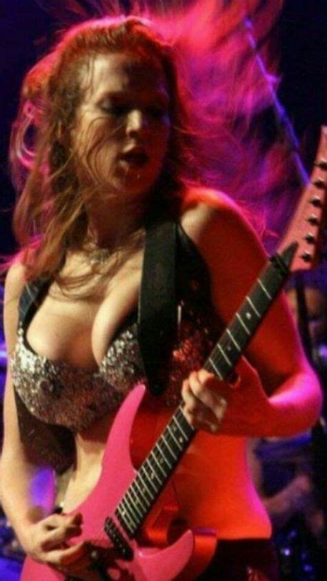 Female Guitarplayer Heavy Metal Girl Female Guitarist