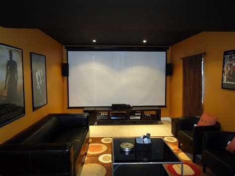 It's place for relax and full immersion into art world. Ardent Decor: Home Theater