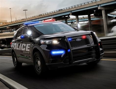 Why Ford Dominates Police Car Sales Carbuzz