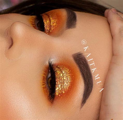 Orange Glitter Spotlight Eyeshadow Makeup Ideas Gold Glitter