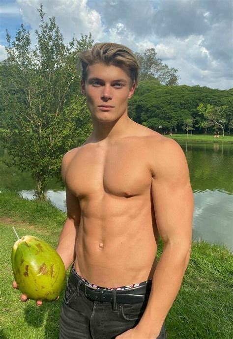 Shirtless Male Muscular Beefcake Hot Man Jock Hunk Melon Photo 4x6 B390 For Sale