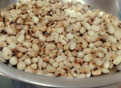 Cara pengolahannya berbeda, ada yang dioven, digoreng, dan ada juga yang direbus. 5 Cara Buat Kacang Salut Tepung Yang Sedap Mudah Sangat ...