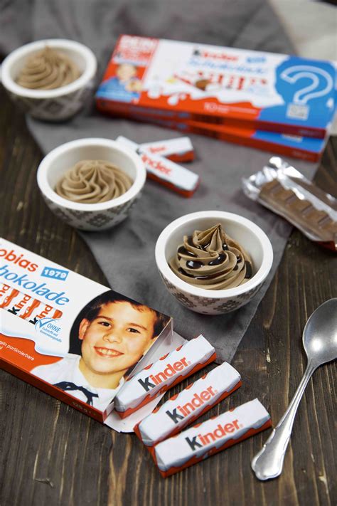 Jetzt ausprobieren mit ♥ chefkoch.de ♥. Mousse au Chocolat mit kinder Schokolade | Rezept | Kinder ...