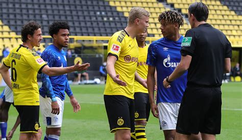 In der bundesliga läuft es für schalke überhaupt nicht. BVB - Schalke 04 heute live: Bundesliga in Österreich im ...